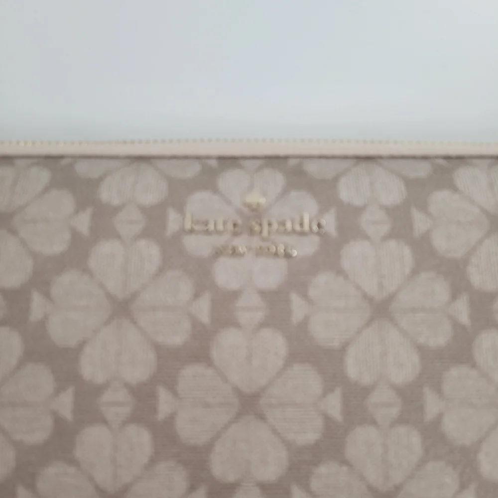 Kate Spade Beige Floral‎ Laptop Sleeve Case Cover New
